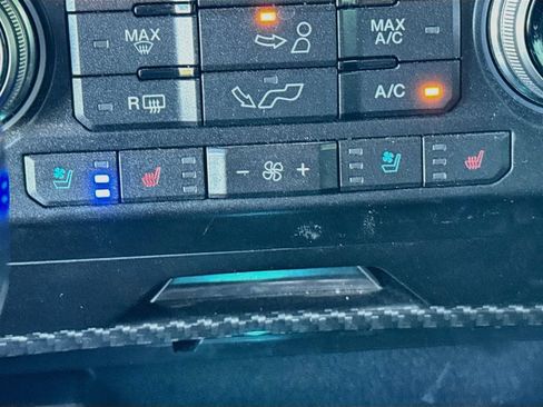 Certified 2019 Ford F150 Raptor w/ Equipment Group 802A Luxury AWD/4WD image 21