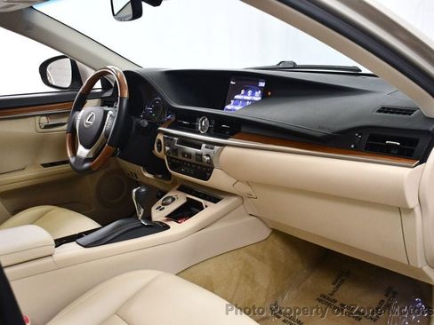 Used 2013 Lexus ES 300h image 14