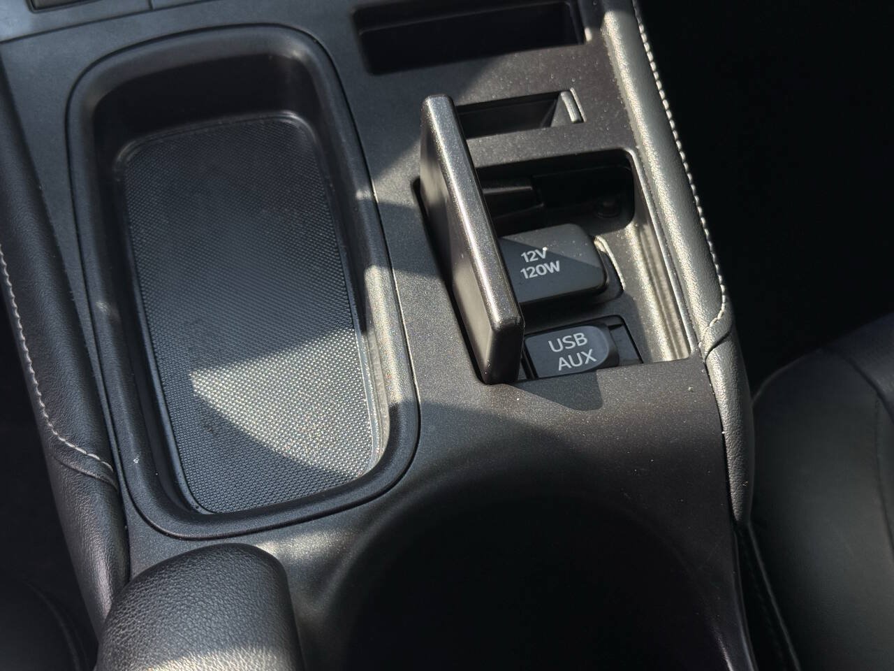 Used 2013 Lexus CT 200h FWD image 27