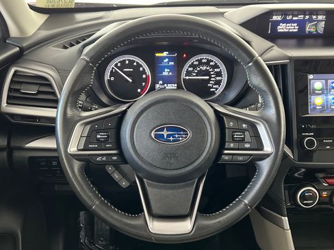 Used 2021 Subaru Forester Premium image 16