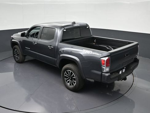 Used 2022 Toyota Tacoma TRD Sport w/ Technology Package RWD image 22