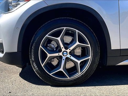 Used 2018 BMW X1 xDrive28i AWD/4WD image 12