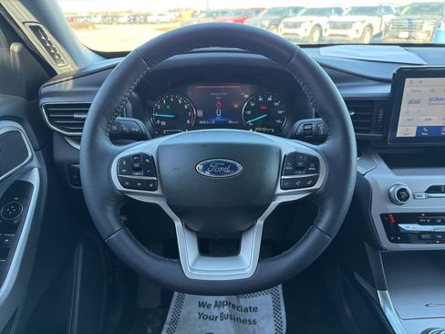 Used 2024 Ford Explorer XLT w/ Equipment Group 202A image 11