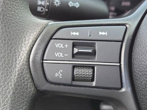 Used 2025 Honda Accord SE image 17