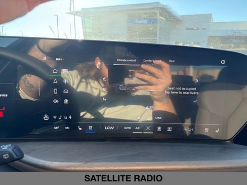 New 2025 Audi Q5 Prestige image 23