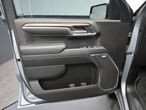 Used 2023 Chevrolet Silverado 1500 RST w/ Convenience Package II AWD/4WD image 23