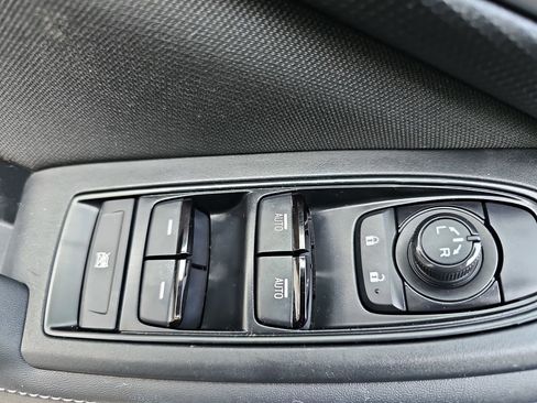 Certified 2023 Subaru Forester Premium image 33