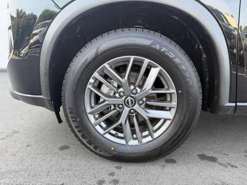 Used 2024 Nissan Rogue S AWD/4WD image 26
