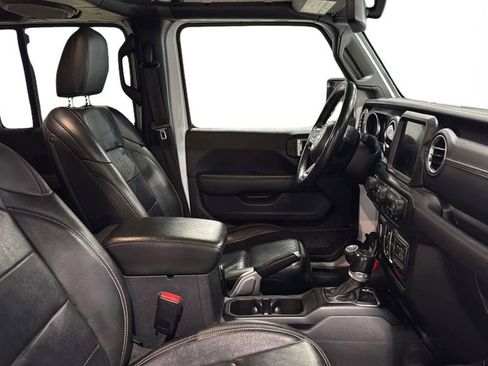 Used 2021 Jeep Wrangler Unlimited Sahara w/ Uconnect 4C Nav & Sound Group AWD/4WD image 10
