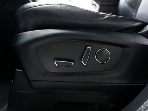 Used 2020 Ford Explorer Limited w/ Class III Trailer Tow Package image 10