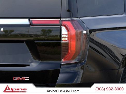 New 2026 GMC Yukon XL Denali w/ Denali Reserve Package AWD/4WD image 11