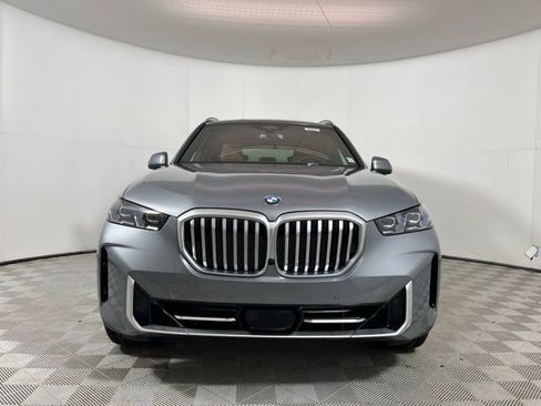 Used 2026 BMW X5 xDrive40i w/ Climate Comfort Package AWD/4WD image 2