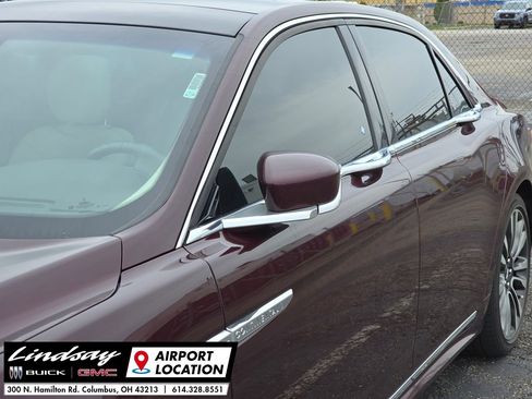 Used 2017 Lincoln Continental Select image 7