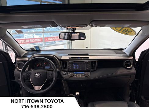 Used 2015 Toyota RAV4 Limited image 6