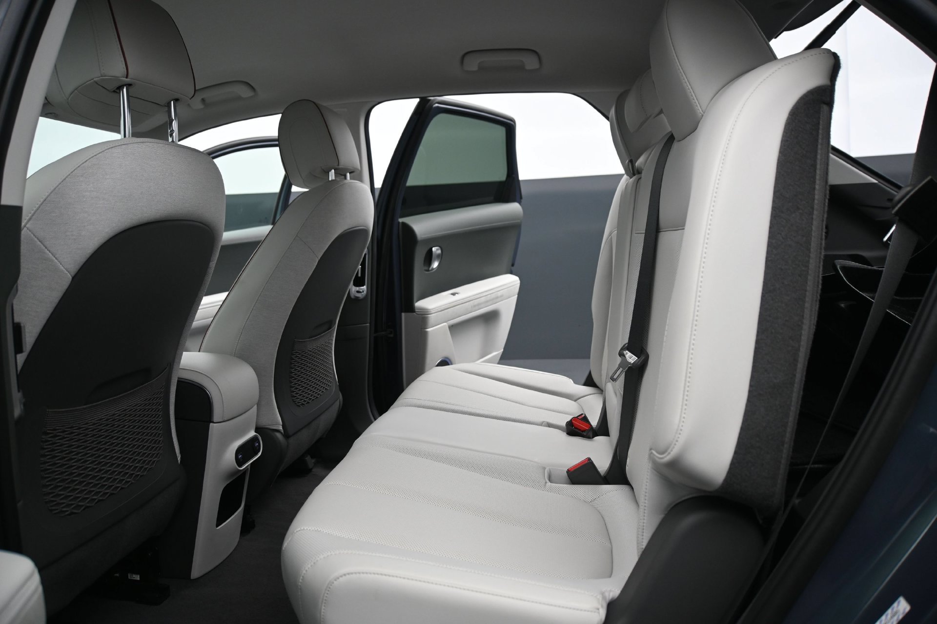 Certified 2023 Hyundai Ioniq 5 SEL AWD/4WD image 17
