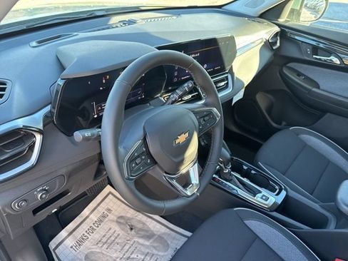 New 2026 Chevrolet TrailBlazer LT w/ LT Cold Weather Package AWD/4WD image 48