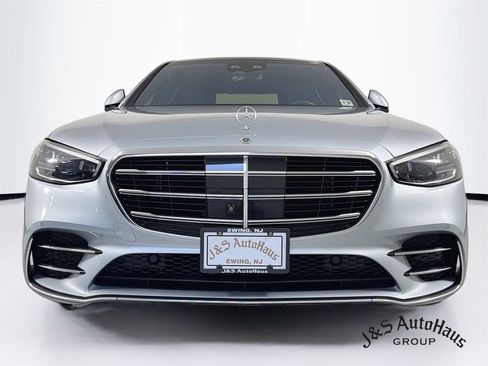 Used 2023 Mercedes-Benz S 500 4MATIC image 2