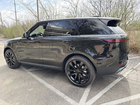 New 2026 Land Rover Range Rover Sport SE AWD/4WD image 9