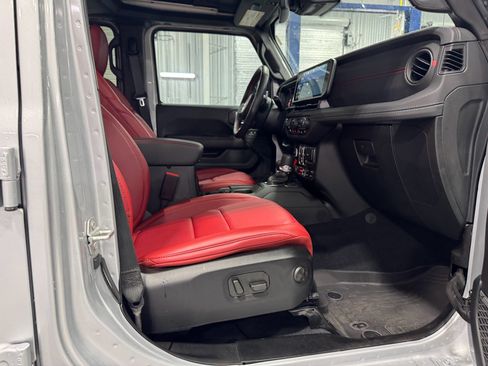 Used 2024 Jeep Wrangler Rubicon 392 image 21