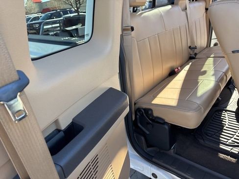Used 2012 Ford F250 Lariat image 13