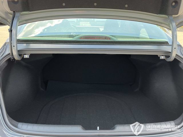 New 2026 Hyundai Elantra SE FWD image 18