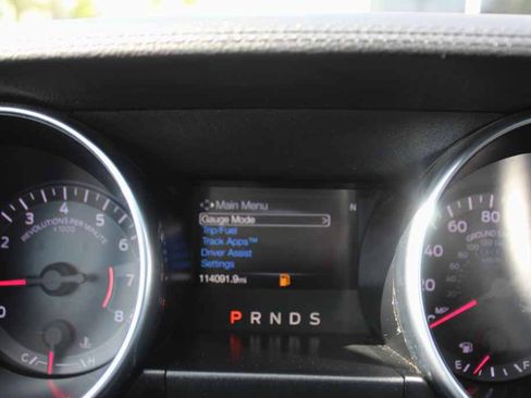 Used 2020 Ford Mustang Coupe RWD image 13