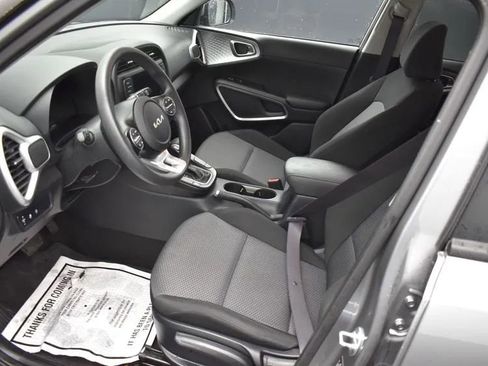 Used 2024 Kia Soul LX w/ Option Group 015 image 14