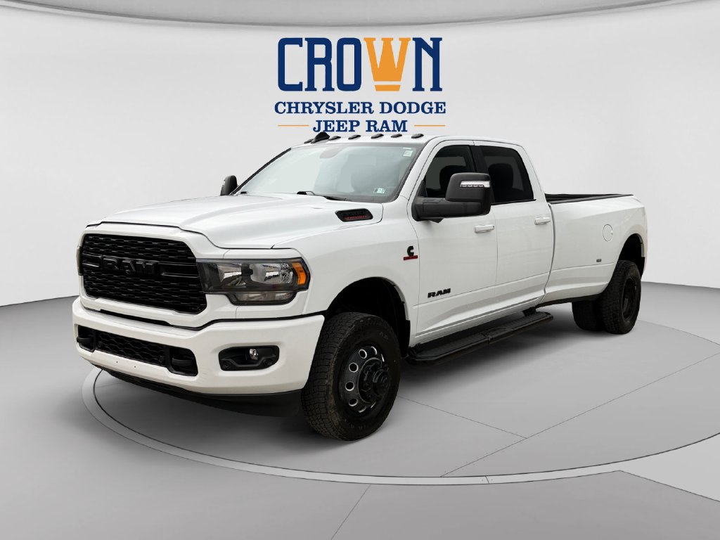 Used 2024 RAM 3500 Big Horn w/ Night Edition AWD/4WD image 7