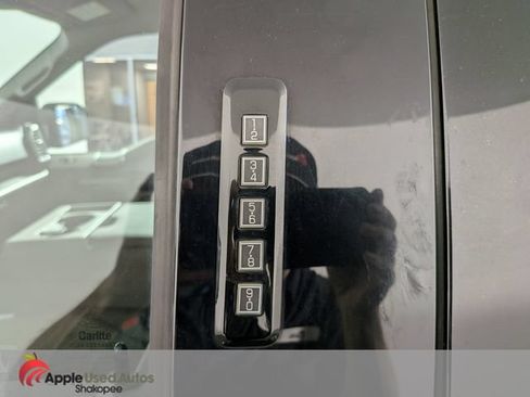 Used 2015 Ford F150 XLT w/ Equipment Group 302A Luxury AWD/4WD image 40