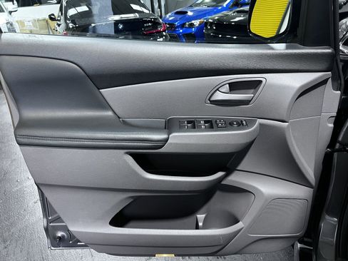 Used 2011 Honda Odyssey EX-L image 30
