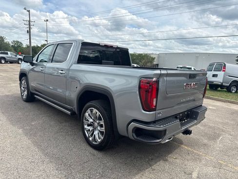 Used 2025 GMC Sierra 1500 Denali w/ Denali Reserve Package AWD/4WD image 3