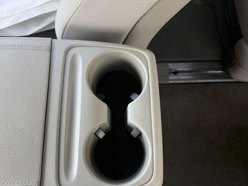 Used 2019 Kia Sedona L FWD image 22