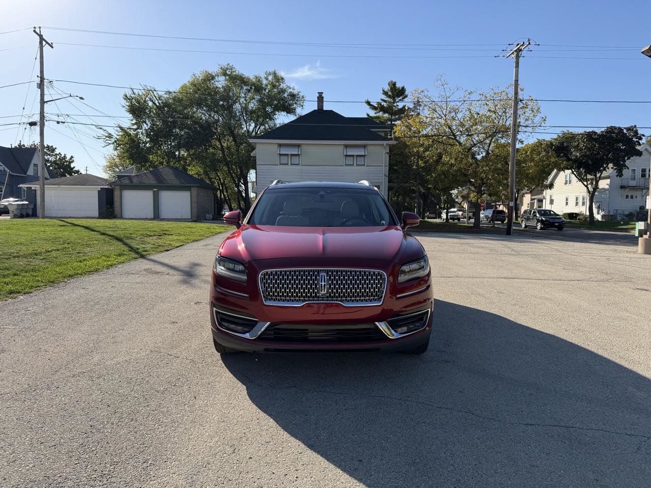 Used 2019 Lincoln Nautilus Reserve AWD/4WD image 2