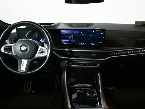 Certified 2024 BMW X6 xDrive40i w/ Premium Package AWD/4WD image 17