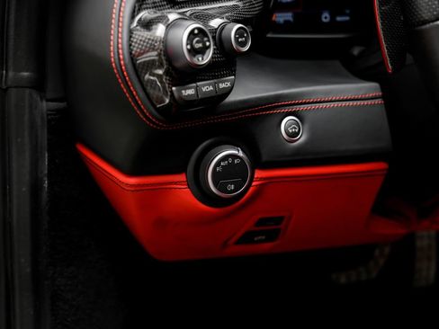 Used 2018 Ferrari 488 Spider RWD image 31