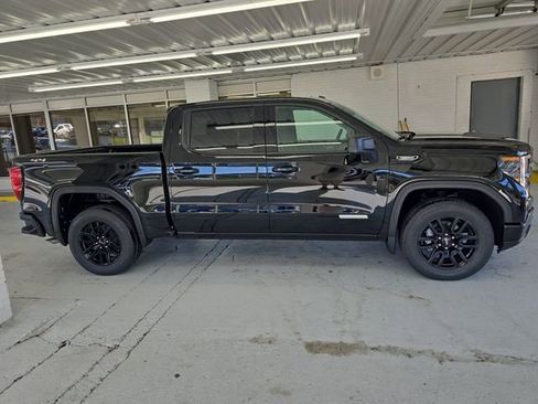 New 2026 GMC Sierra 1500 Elevation image 6
