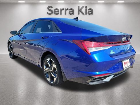 Used 2023 Hyundai Elantra Limited FWD image 3
