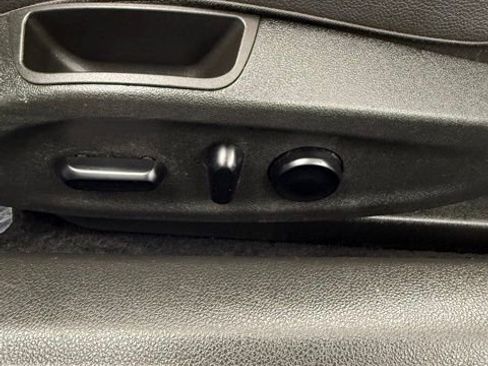 Used 2019 Buick Cascada Premium FWD image 37
