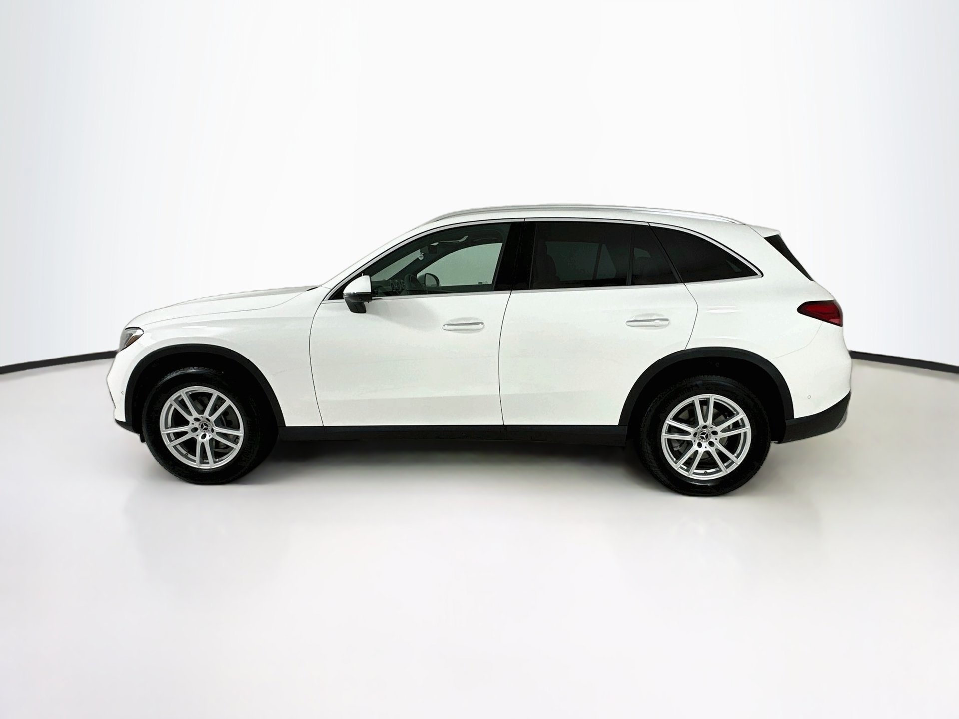 Certified 2026 Mercedes-Benz GLC 300 image 5