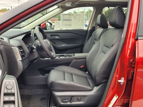 New 2026 Nissan Rogue SV image 3