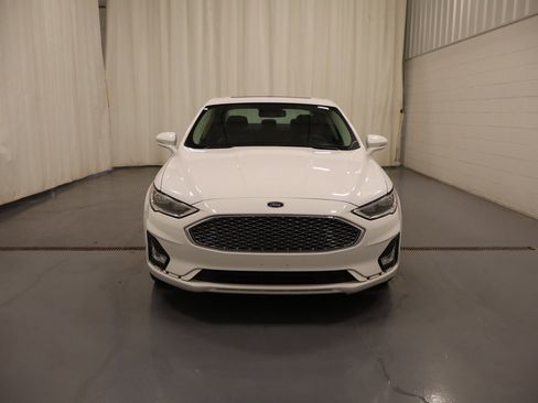 Used 2020 Ford Fusion Titanium image 3