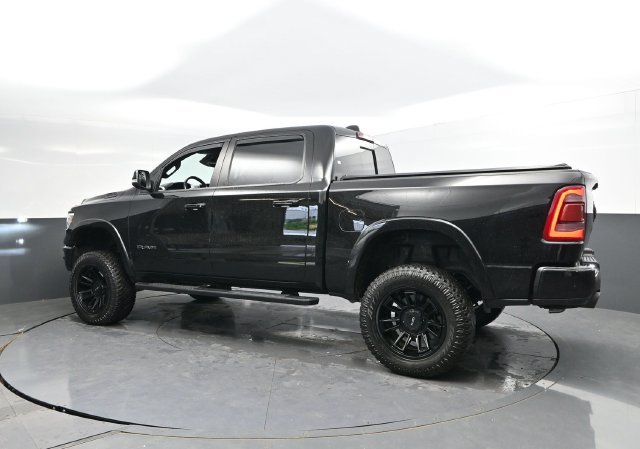 Used 2022 RAM 1500 Laramie w/ Sport Appearance Package AWD/4WD image 9