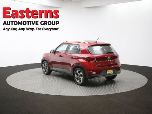 Used 2024 Hyundai Venue SEL image 64