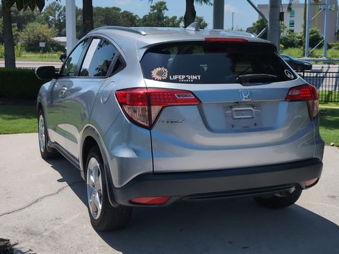 Used 2017 Honda HR-V EX-L image 8