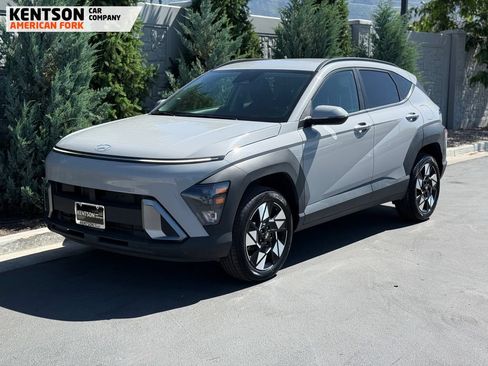 Used 2025 Hyundai Kona SEL AWD/4WD image 3