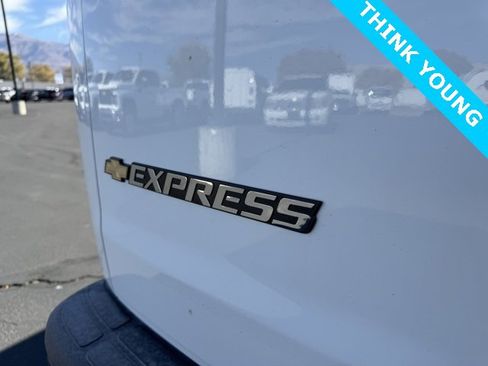 New 2025 Chevrolet Express 2500 w/ Enhanced Convenience Package image 10