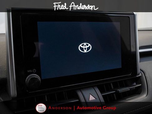 Used 2025 Toyota RAV4 XLE FWD image 12