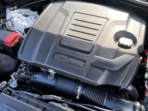 New 2026 Land Rover Range Rover Velar S image 15