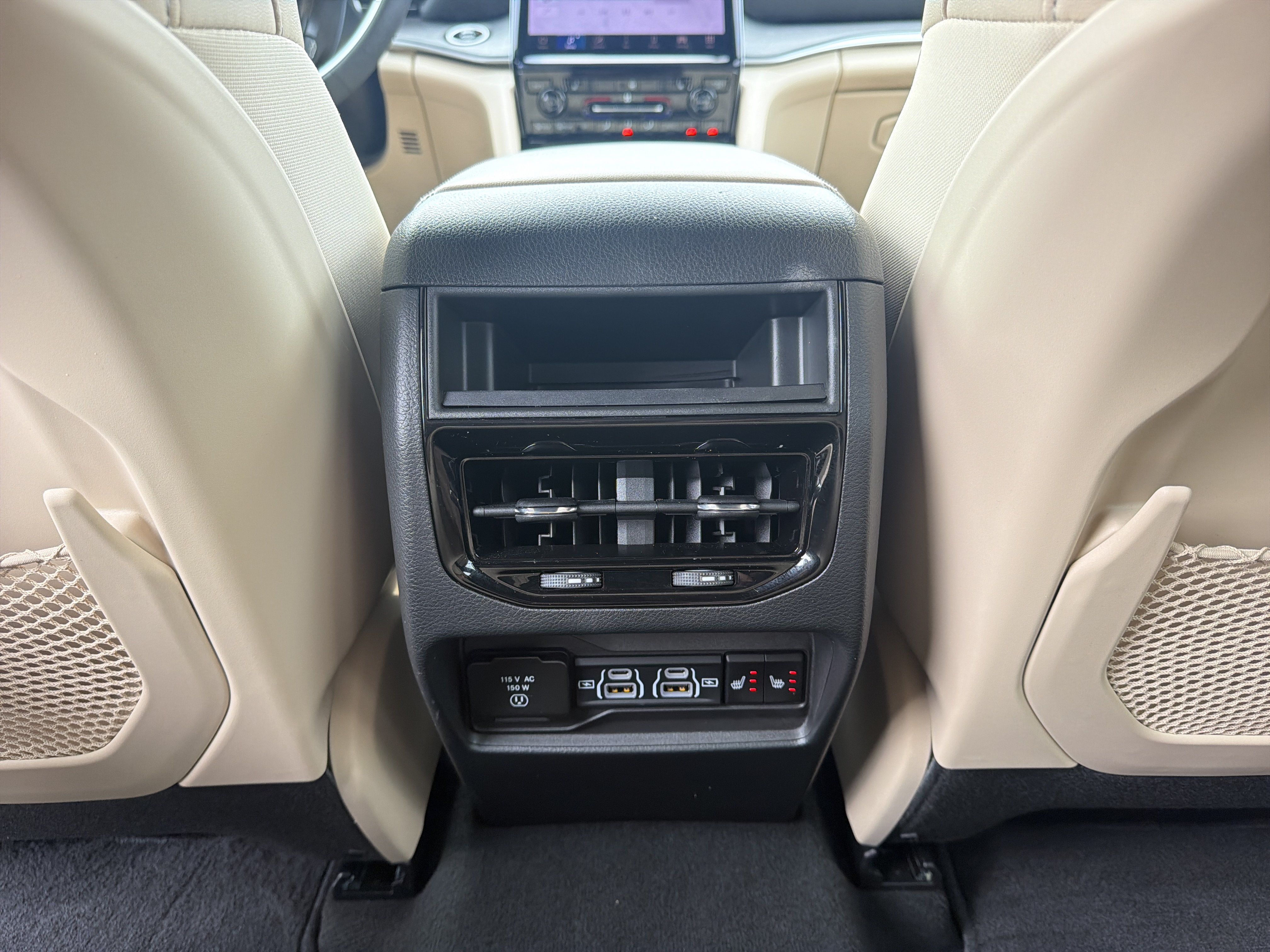Used 2025 Jeep Grand Cherokee Limited RWD image 28