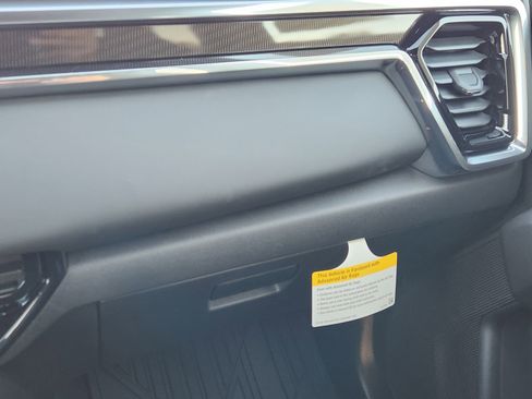 New 2026 GMC Canyon Elevation w/ Convenience Package image 22